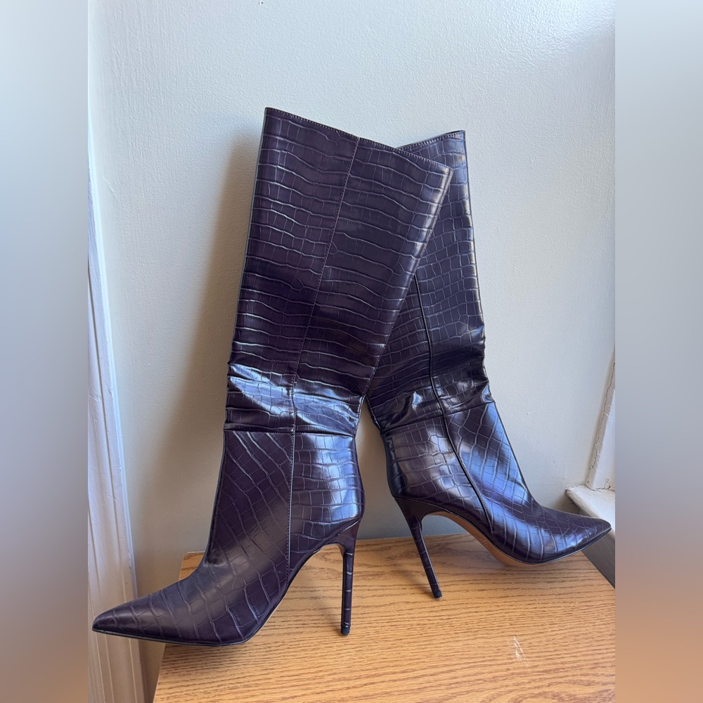 Express Black Croc-Patterned Heeled Boots